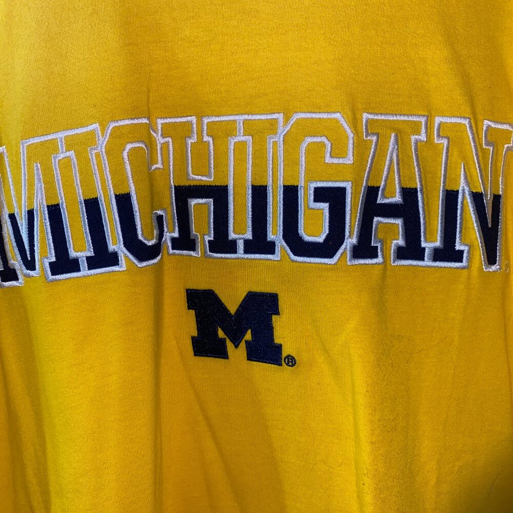 UNIVERSITY OF MICHIGAN TEE SHIRT SIZE LARGE NEW WOT